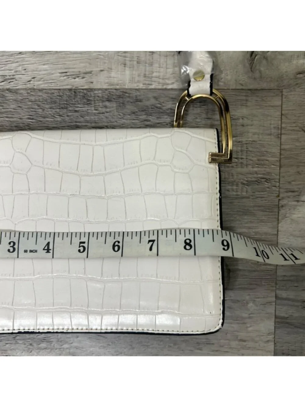 N/A white croc